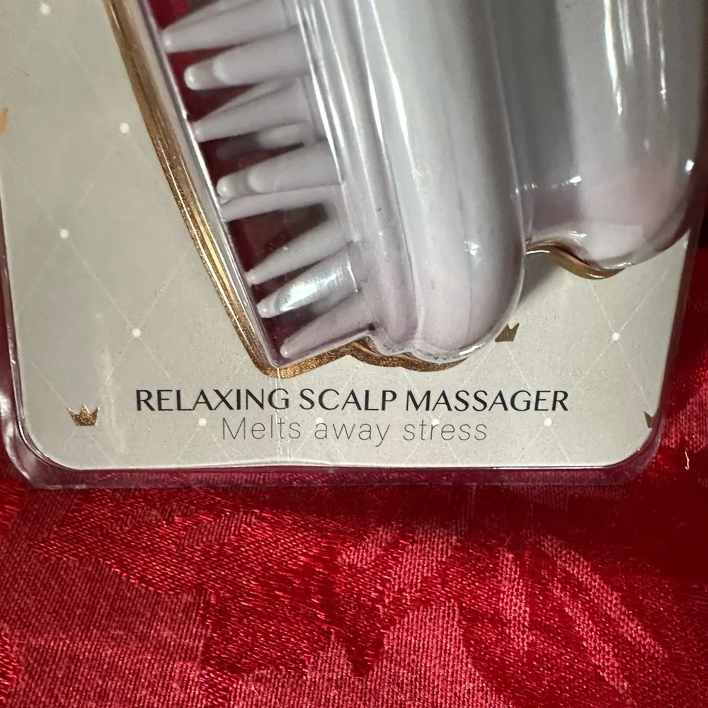 🌵 3/$15 Grey Relaxing Scalp Massager ( see description)